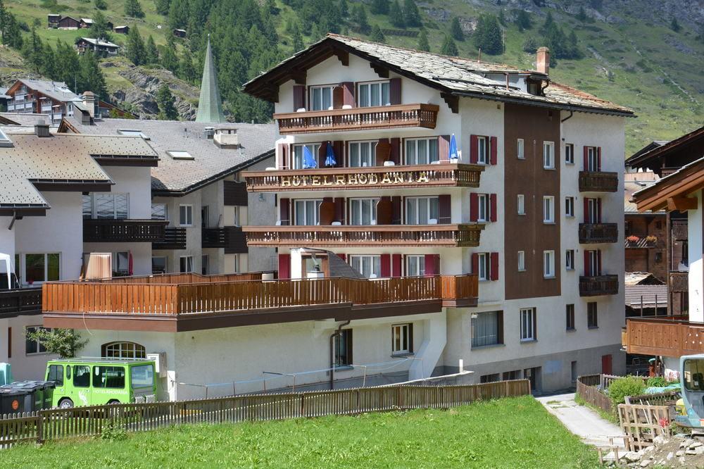 Hotel Rhodania Zermatt Bagian luar foto